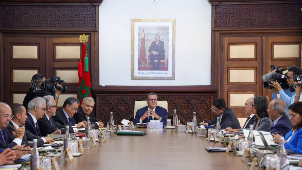 معركة سياسية بواجهة “تنموية” بين وزيري التجهيز والفلاحة في حكومة أخنوش خلاف داخل حكومة أخنوش حول مشاريع الربط المائي بين بركة والبواري