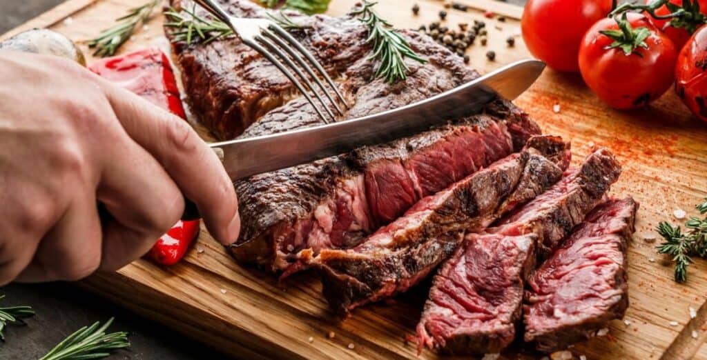 الإفراط في تناول اللحوم الحمراء يزيد من خطر تدهور الدماغ