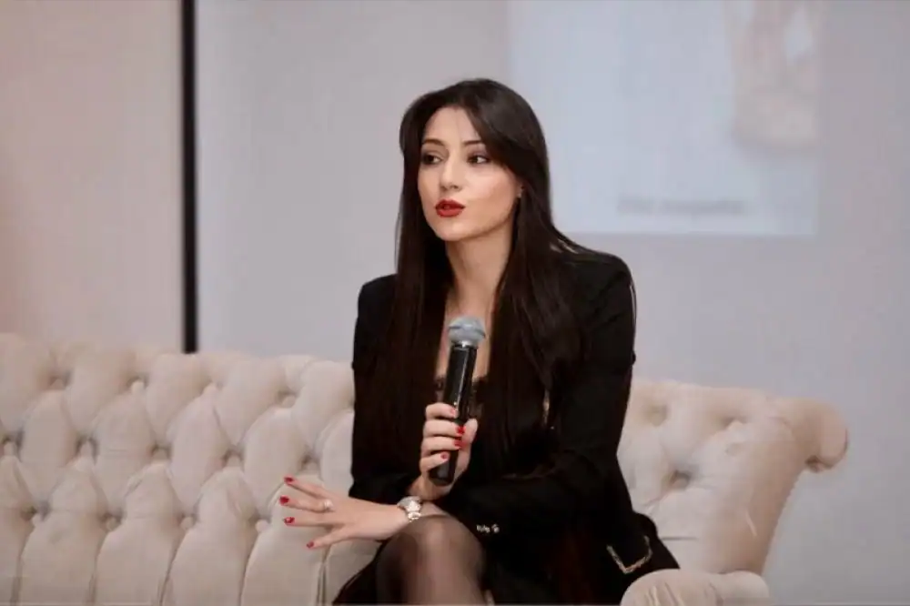 Manar Belfakia : Il est temps de créer des « cyber-soldats » pour protéger les infrastructures critiques du Maroc مانار بلفقيه تدعو لتكوين جنود إلكترونيين لحماية أمن المغرب الرقمي