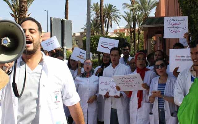 Maroc : Les étudiants en médecine menacent d’une nouvelle escalade en raison du retard dans la mise en œuvre des accords طلبة الطب في المغرب يهددون بالتصعيد بسبب تأخر تنفيذ الاتفاقات