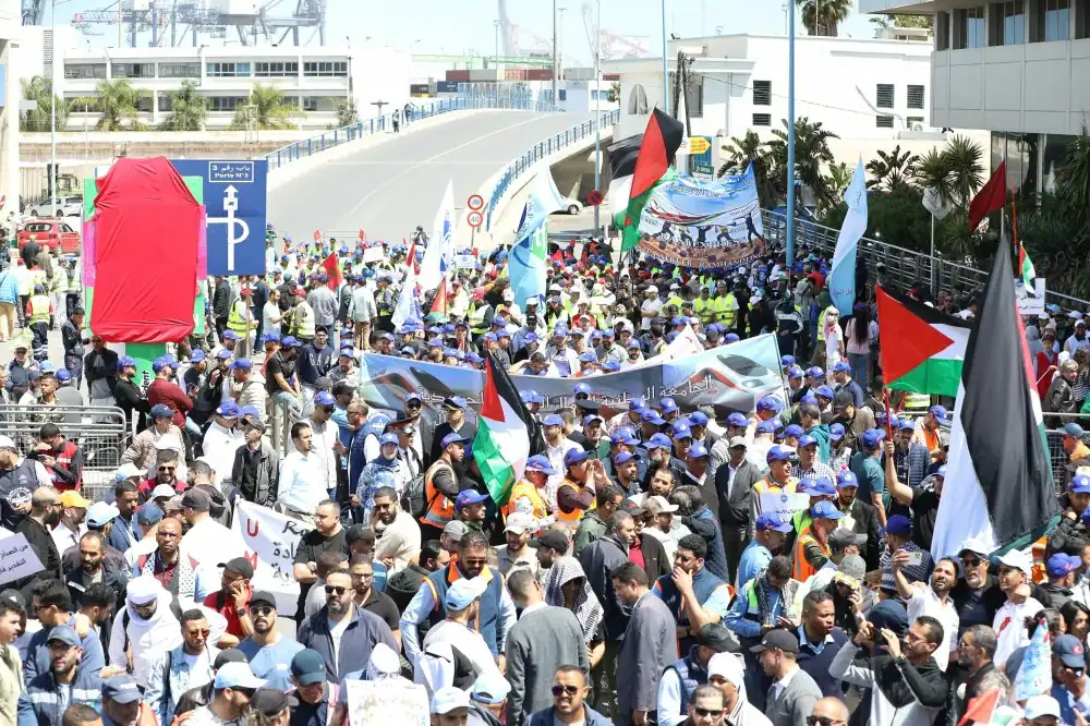 Fête du travail : Les syndicats marocains sonnent l’alarme sociale النقابات المغربية تحذر من الأزمة الاجتماعية وتدعو لتعزيز الدولة الاجتماعية