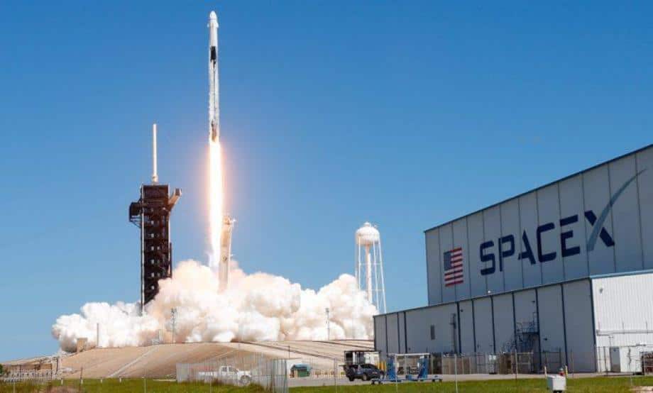 « SpaceX prépare un nouveau vol d’essai de la fusée géante Starship malgré les échecs précédents. سبيس إكس