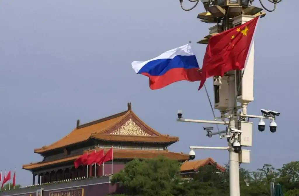 Pékin rejette les pressions exercées par Washington : Le pétrole russe continuera d’arriver en Chine الصين ترفض ضغوط واشنطن وتستمر في شراء النفط الروسي