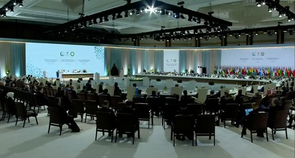 Le sommet d’urgence arabo-islamique de Doha renouvelle la solidarité avec le Qatar et condamne l’agression israélienne القمة العربية الإسلامية في الدوحة تدين العدوان الإسرائيلي على قطر