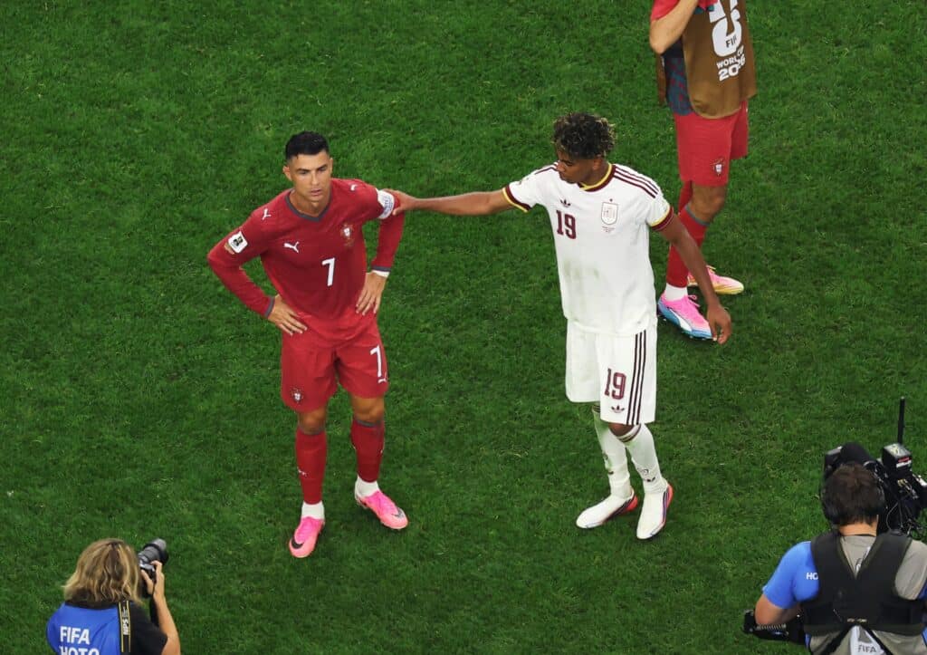 دموع رونالدو بعد خروج البرتغال من كأس العالم