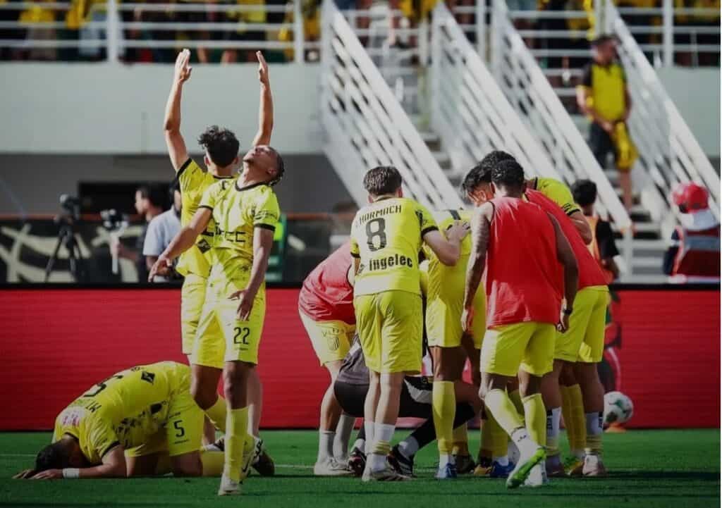 المغرب الفاسي بطلا للبطولة الاحترافية بعد فوزه على أولمبيك الدشيرة