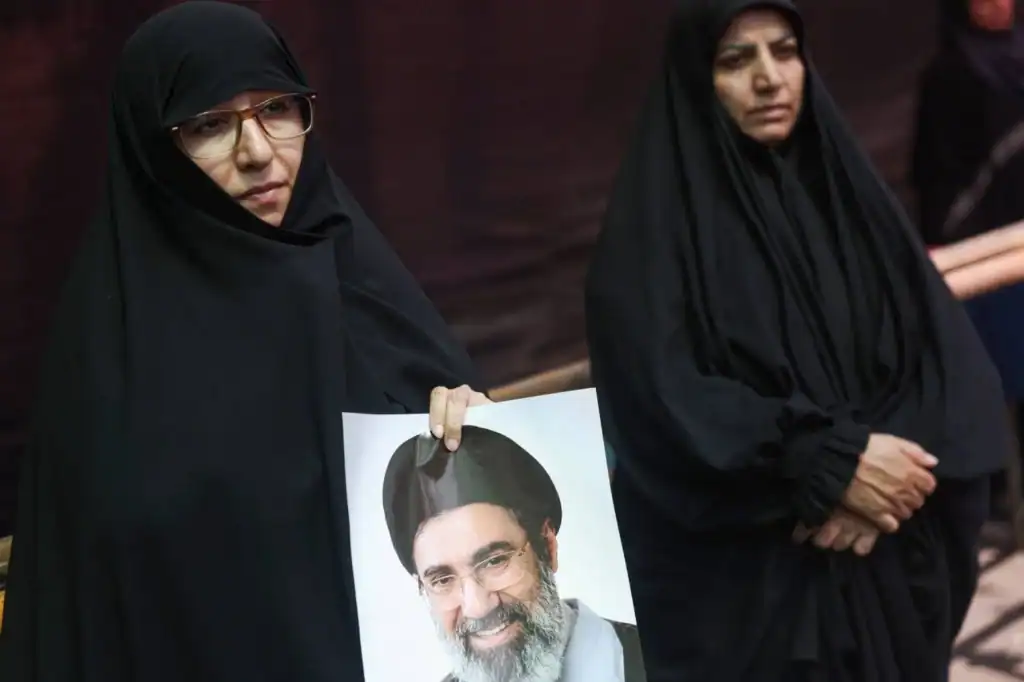 Le Conseil des experts en matière de direction désigne Mojtaba Khamenei comme troisième Guide suprême de l'Iran