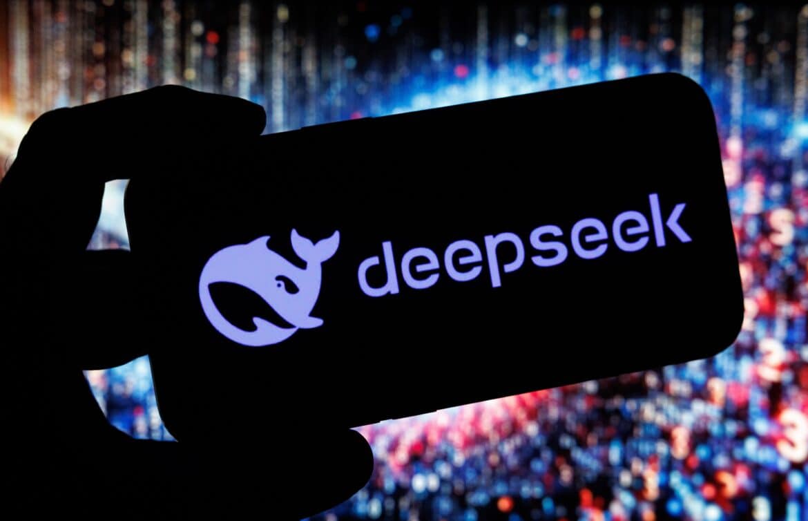 شركة DeepSeek تطلق نسخة محسّنة من نموذج V3 لمنافسة عمالقة الذكاء الاصطناعي