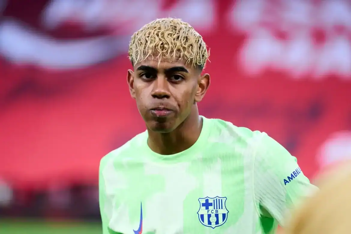 فضيحة تحيط بيامال بعد دعوة أقزام لحفل عيد ميلاده