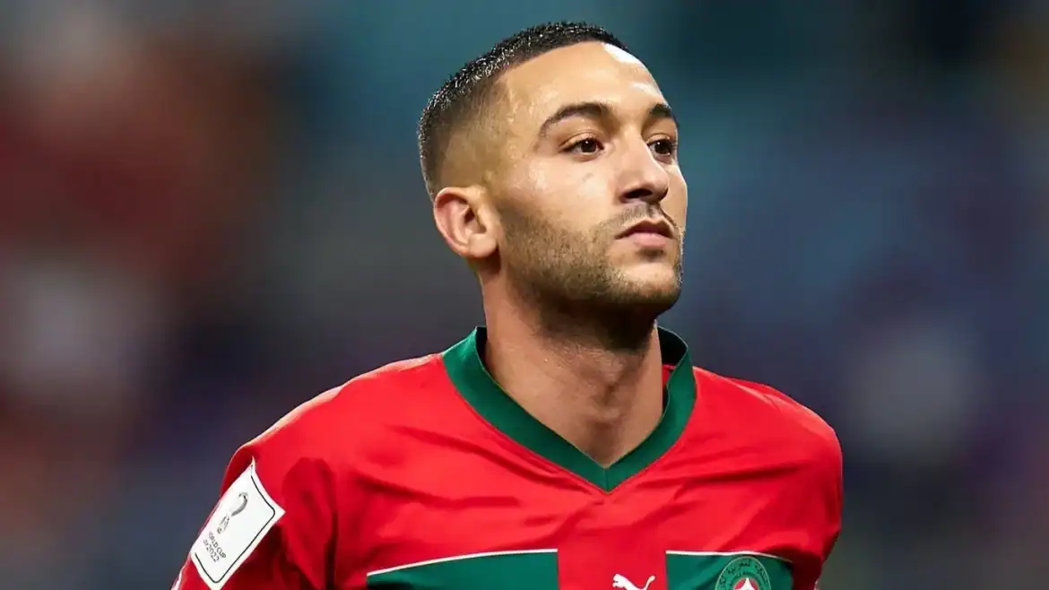 وفاة شقيق حكيم زياش.. حزن يعم الوسط الرياضي!