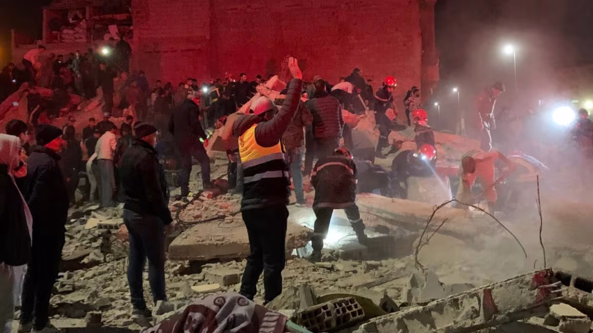 انهيار مبنيين بفاس: 19 قتيلاً و16 جريحاً