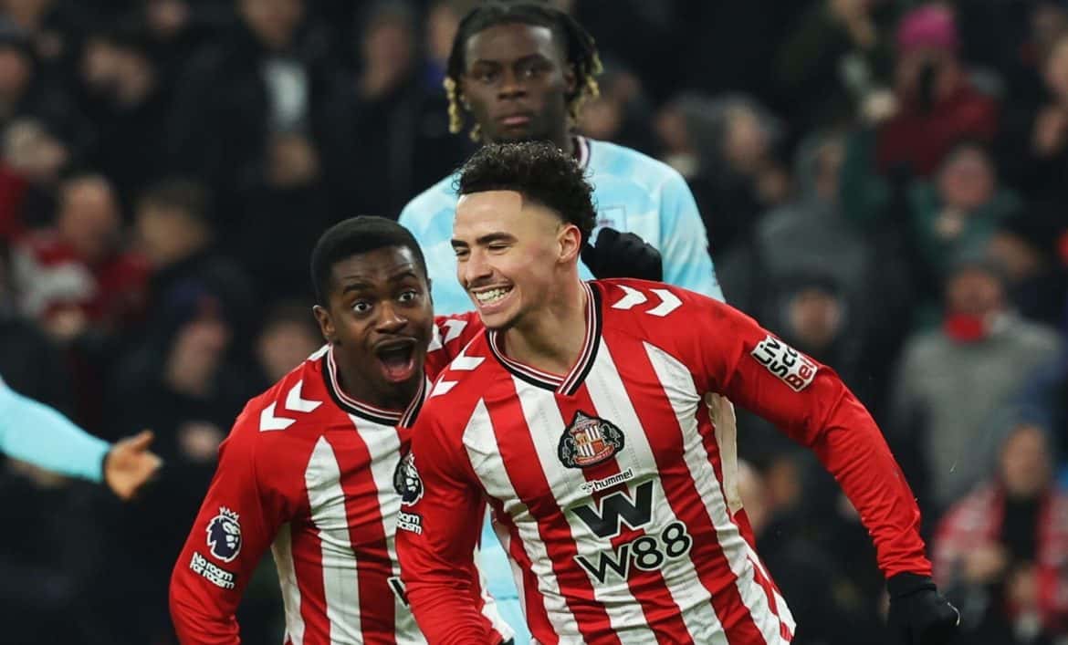 طالبي يسجل ويُتوج MVP في فوز سندرلاند الكبير